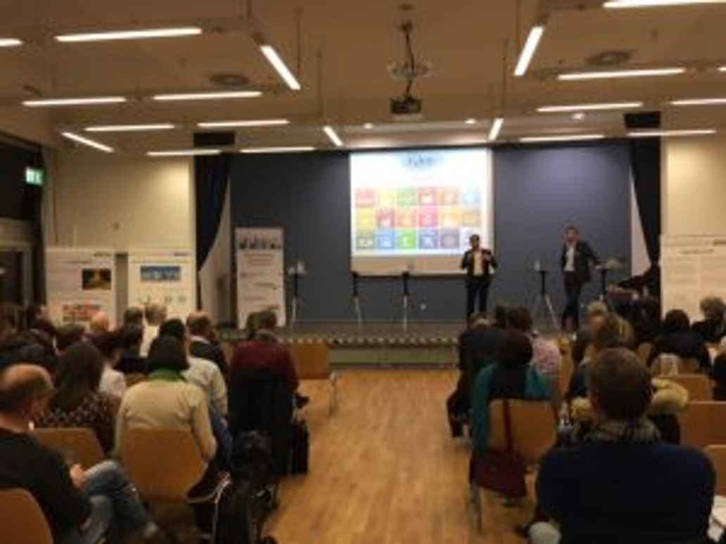 Der dritte Abend der Fair Finance Week fand im DGB-Haus in Frankfurt statt